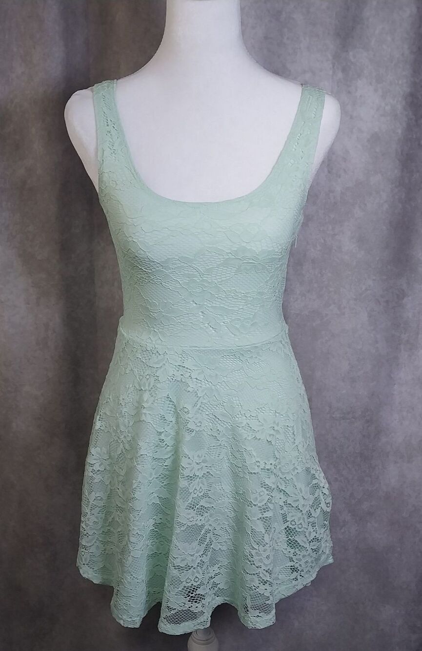 Wet Seal Women's Mint Green Floral Lace Fit Flared Mini Dress Size Small
